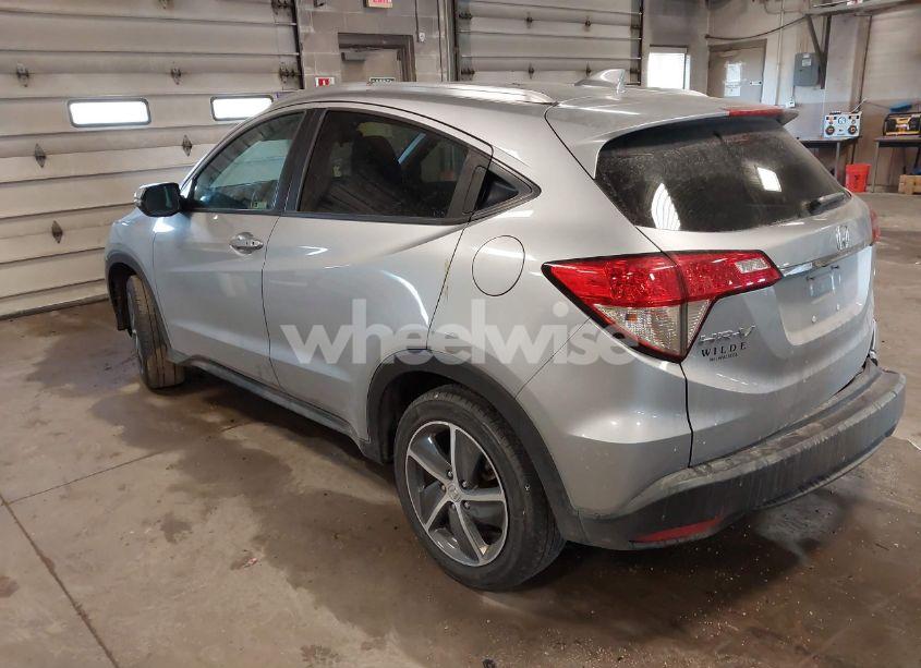 Photo 3 of 2022 Honda Hr-v AWD EX (VIN 3CZRU6H58NM760626)