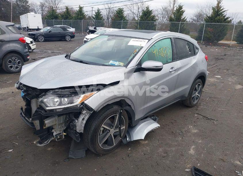 Photo 2 of 2022 Honda Hr-v AWD EX (VIN 3CZRU6H58NM760710)