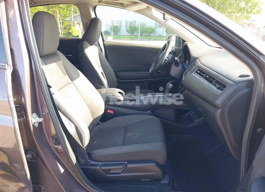Photo 5 of 2019 Honda Hr-v EX (VIN 3CZRU6H59KM728943)