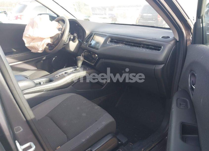 Photo 5 of 2021 Honda Hr-v AWD EX (VIN 3CZRU6H59MM726063)