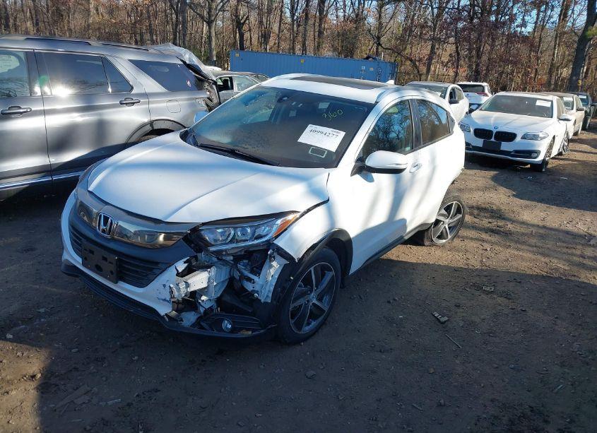 Photo 2 of 2022 Honda Hr-v AWD EX (VIN 3CZRU6H59NM756424)