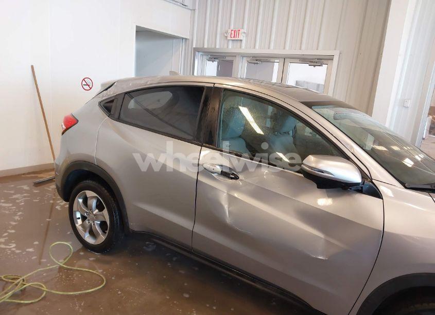 Photo 6 of 2017 Honda Hr-v EX (VIN 3CZRU6H5XHG702214)