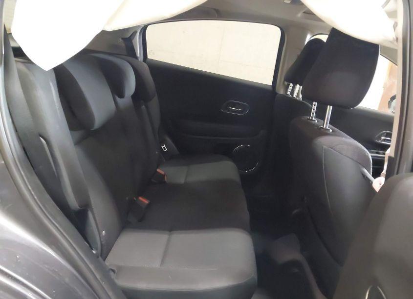 Photo 8 of 2018 Honda Hr-v EX (VIN 3CZRU6H5XJG707676)