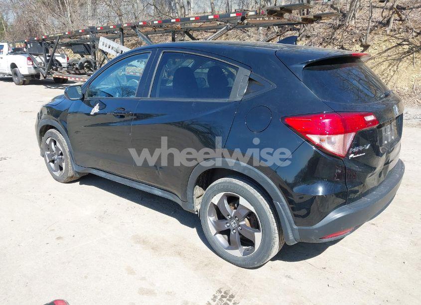 Photo 3 of 2018 Honda Hr-v EX (VIN 3CZRU6H5XJG708746)