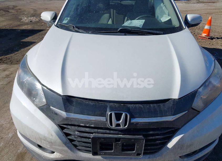 Photo 6 of 2018 Honda Hr-v EX (VIN 3CZRU6H5XJM706903)