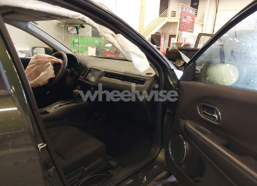 Photo 5 of 2018 Honda Hr-v EX (VIN 3CZRU6H5XJM711308)