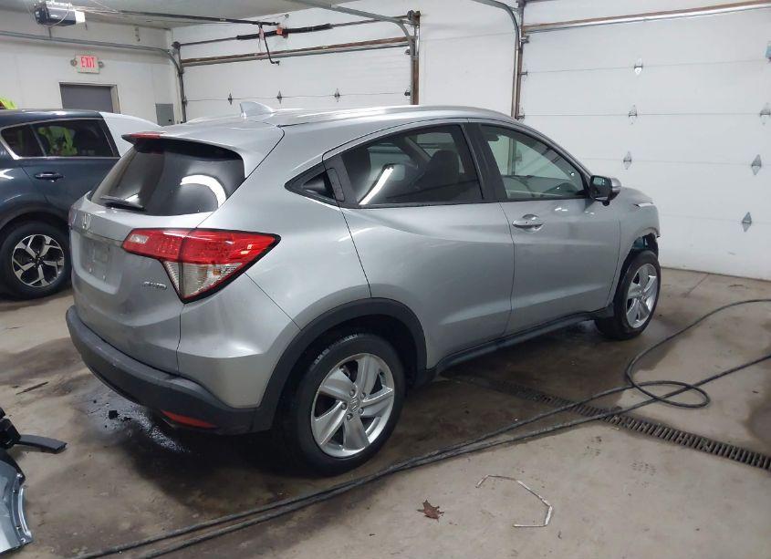 Photo 4 of 2019 Honda Hr-v EX (VIN 3CZRU6H5XKM732936)