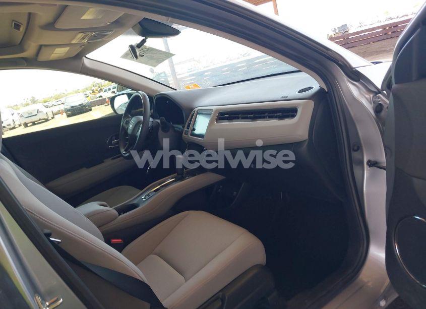 Photo 5 of 2020 Honda Hr-v AWD EX (VIN 3CZRU6H5XLM702563)