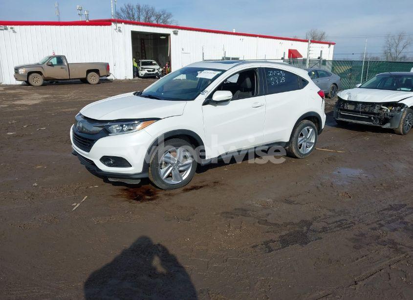 Photo 2 of 2020 Honda Hr-v AWD EX (VIN 3CZRU6H5XLM738849)