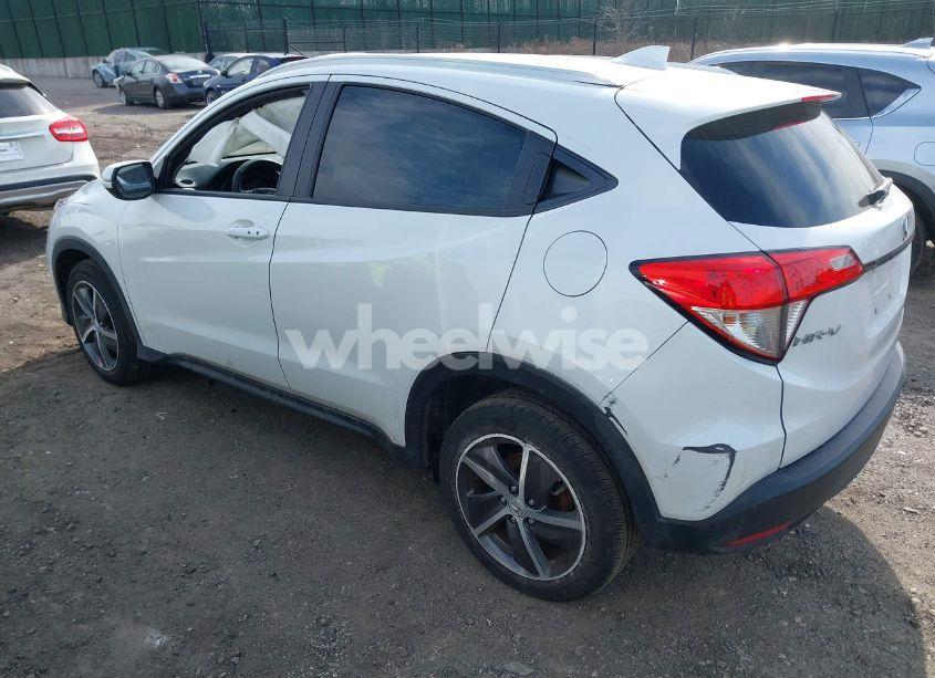 Photo 3 of 2021 Honda Hr-v AWD EX (VIN 3CZRU6H5XMM735290)