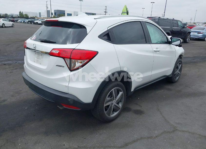 Photo 4 of 2022 Honda Hr-v AWD EX (VIN 3CZRU6H5XNM700086)
