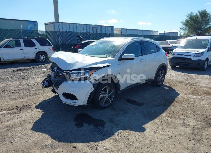 Photo 2 of 2022 Honda Hr-v AWD EX (VIN 3CZRU6H5XNM706180)