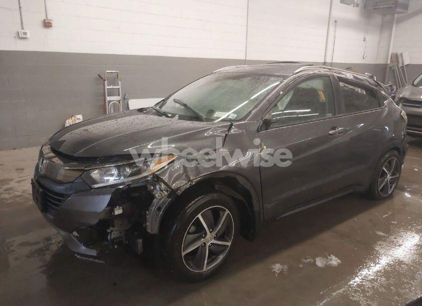 Photo 2 of 2022 Honda Hr-v AWD EX (VIN 3CZRU6H5XNM754083)