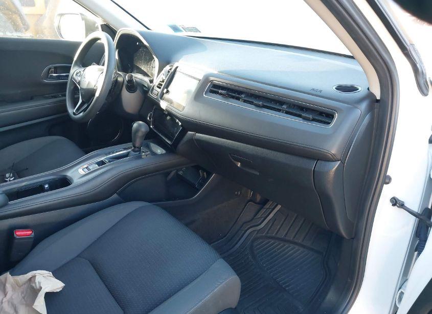 Photo 5 of 2022 Honda Hr-v AWD EX (VIN 3CZRU6H5XNM759736)