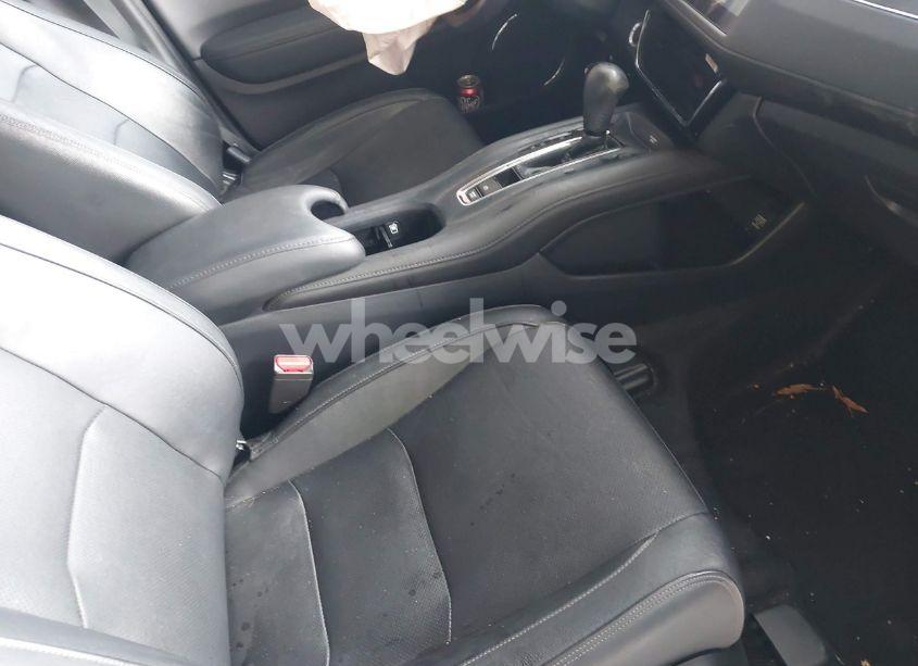 Photo 5 of 2019 Honda Hr-v EX-L (VIN 3CZRU6H70KM710784)