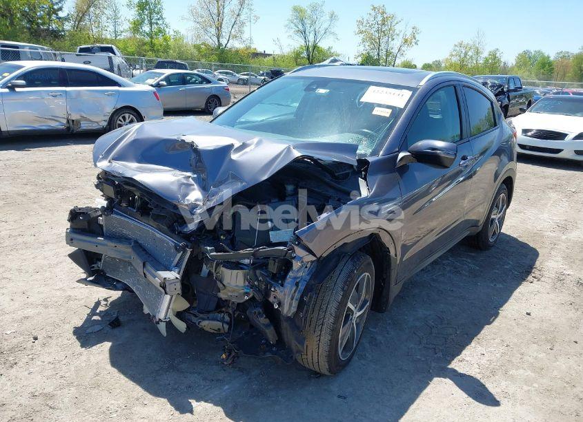 Photo 2 of 2022 Honda Hr-v AWD EX-L (VIN 3CZRU6H71NM743376)