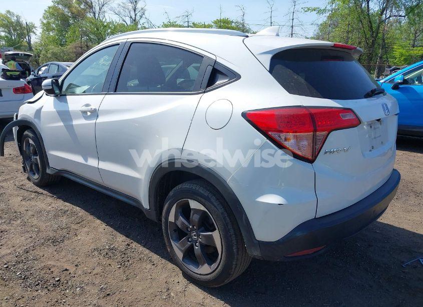 Photo 3 of 2018 Honda Hr-v EX-L (VIN 3CZRU6H73JM707327)