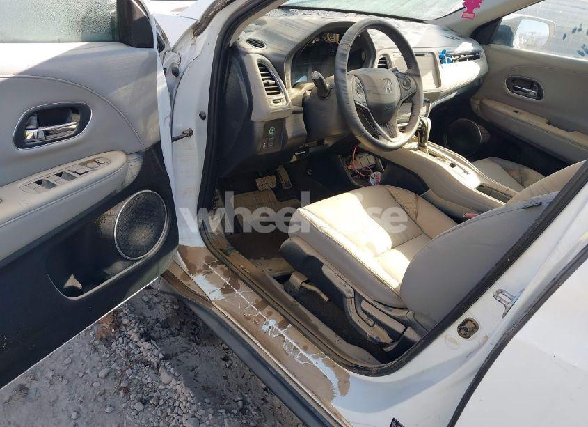 Photo 11 of 2018 Honda Hr-v EX-L (VIN 3CZRU6H73JM727674)