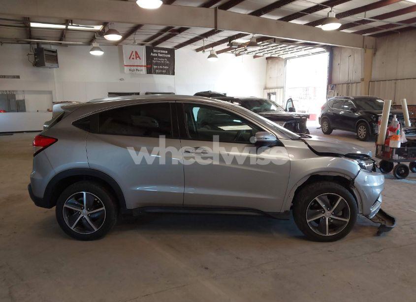 Photo 13 of 2021 Honda Hr-v AWD EX-L (VIN 3CZRU6H73MM703296)