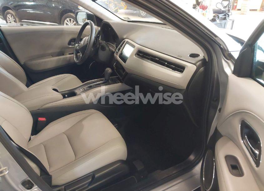 Photo 5 of 2021 Honda Hr-v AWD EX-L (VIN 3CZRU6H73MM703296)