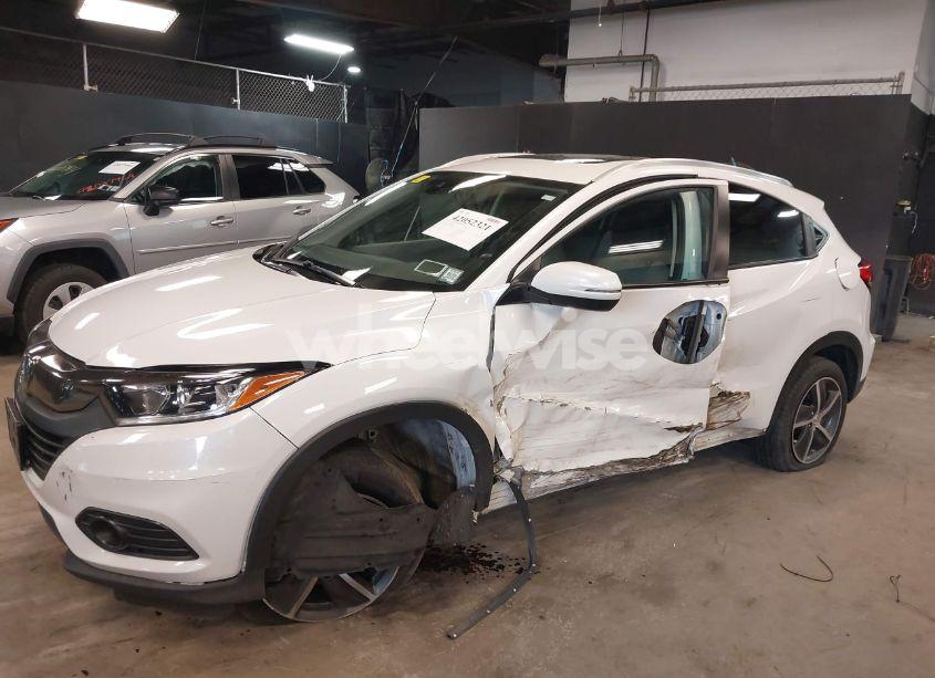 Photo 6 of 2022 Honda Hr-v AWD EX-L (VIN 3CZRU6H73NM738714)