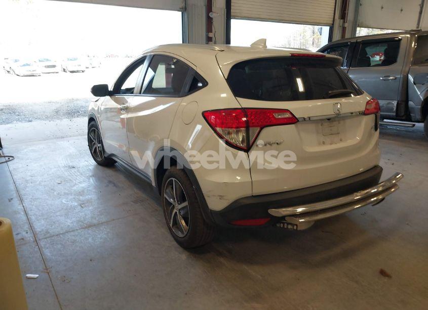 Photo 3 of 2022 Honda Hr-v AWD EX-L (VIN 3CZRU6H73NM758171)