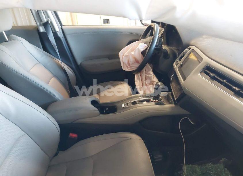 Photo 5 of 2022 Honda Hr-v AWD EX-L (VIN 3CZRU6H73NM758171)