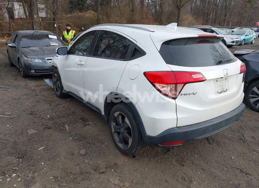 Photo 3 of 2018 Honda Hr-v EX-L (VIN 3CZRU6H74JM724220)