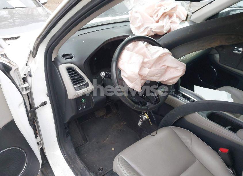 Photo 5 of 2018 Honda Hr-v EX-L (VIN 3CZRU6H74JM724220)