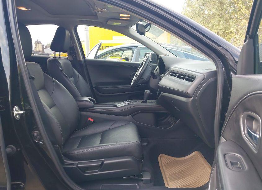 Photo 5 of 2017 Honda Hr-v EX-L (VIN 3CZRU6H75HM701846)