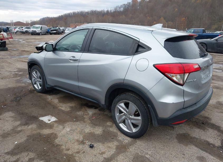 Photo 3 of 2019 Honda Hr-v EX-L (VIN 3CZRU6H75KM724261)