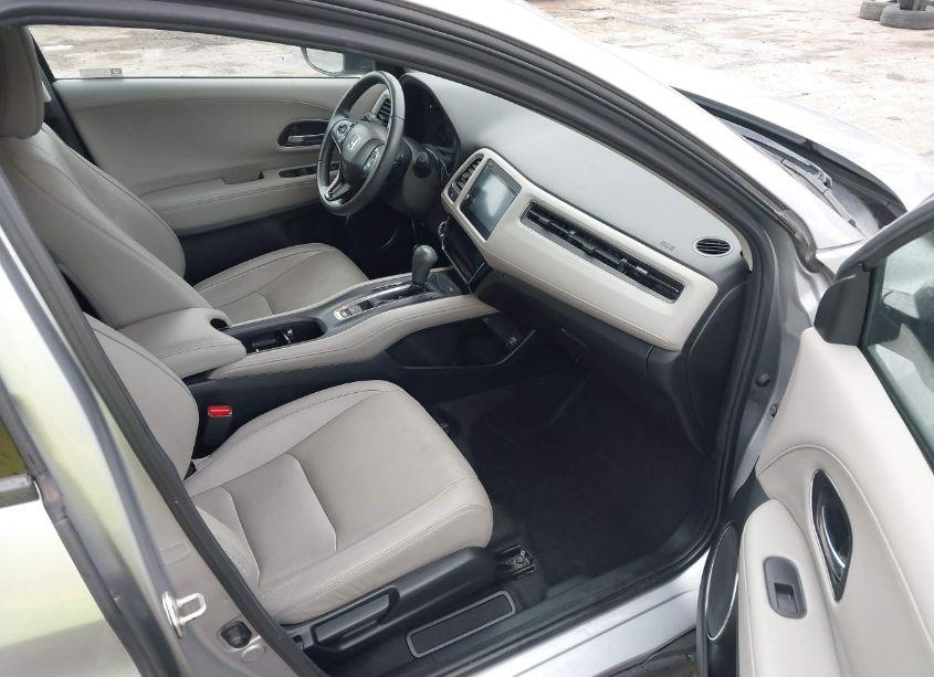 Photo 5 of 2019 Honda Hr-v EX-L (VIN 3CZRU6H75KM724261)