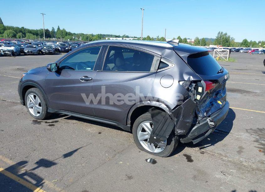 Photo 3 of 2019 Honda Hr-v EX-L (VIN 3CZRU6H75KM727726)