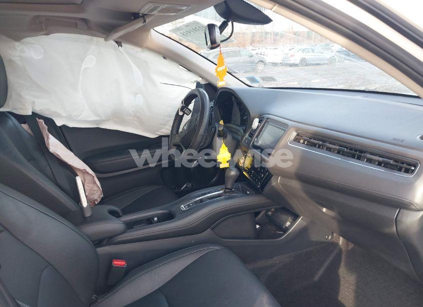 Photo 5 of 2022 Honda Hr-v AWD EX-L (VIN 3CZRU6H75NM719002)