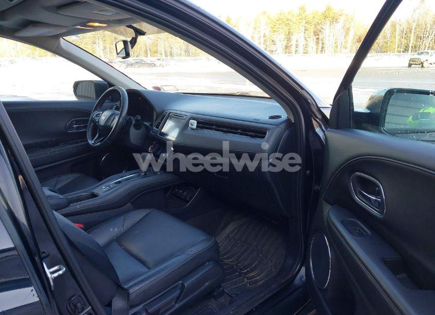 Photo 5 of 2018 Honda Hr-v EX-L (VIN 3CZRU6H76JM715955)