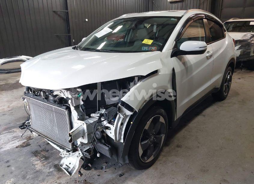 Photo 2 of 2018 Honda Hr-v EX-L (VIN 3CZRU6H76JM719911)