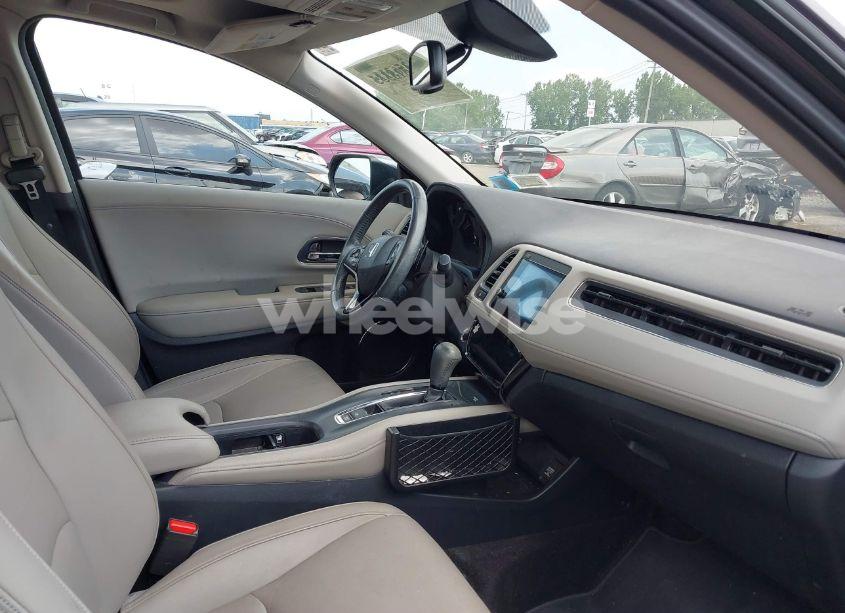 Photo 5 of 2019 Honda Hr-v EX-L (VIN 3CZRU6H77KM709535)