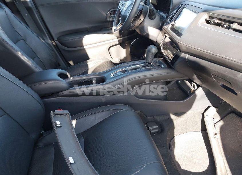 Photo 5 of 2021 Honda Hr-v AWD EX-L (VIN 3CZRU6H77MM716505)