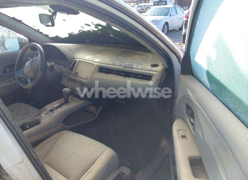 Photo 5 of 2019 Honda Hr-v EX-L (VIN 3CZRU6H78KM718809)