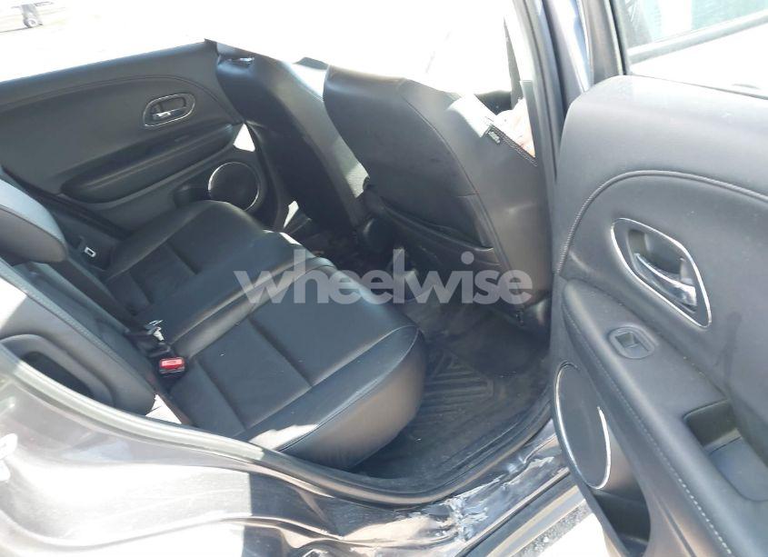 Photo 8 of 2022 Honda Hr-v AWD EX-L (VIN 3CZRU6H78NM731354)