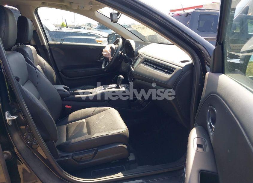 Photo 5 of 2017 Honda Hr-v EX-L (VIN 3CZRU6H79HM725969)