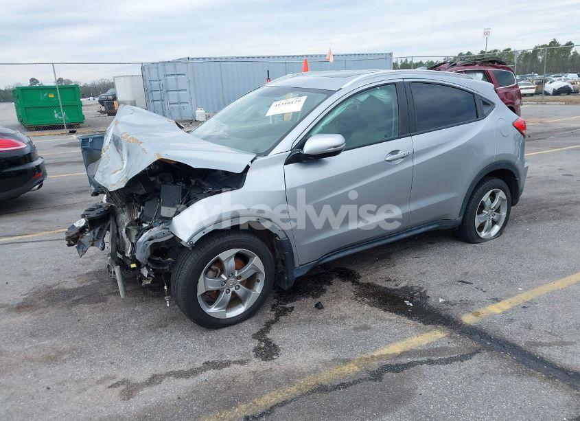 Photo 2 of 2017 Honda Hr-v (VIN 3CZRU6H7XHM702894)