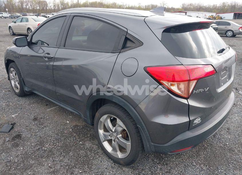 Photo 3 of 2017 Honda Hr-v EX-L (VIN 3CZRU6H7XHM715855)