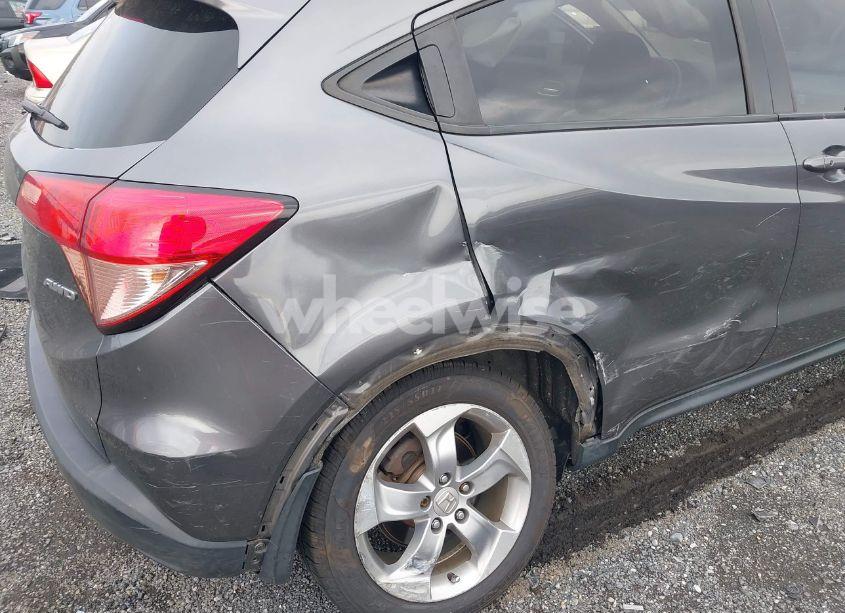 Photo 6 of 2017 Honda Hr-v EX-L (VIN 3CZRU6H7XHM715855)