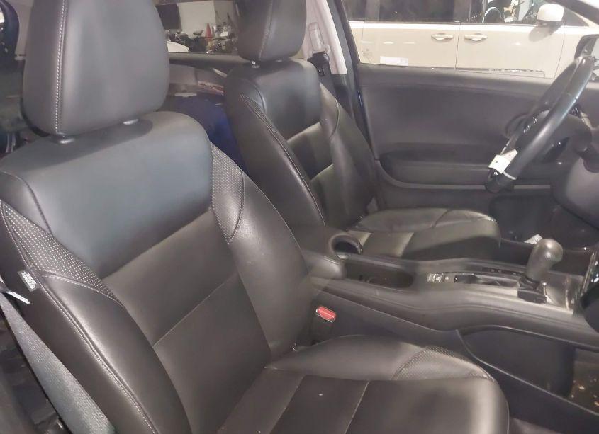 Photo 8 of 2018 Honda Hr-v EX-L (VIN 3CZRU6H7XJM716641)