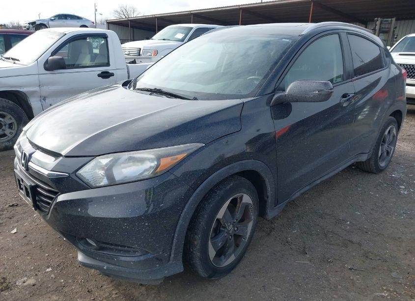 Photo 2 of 2018 Honda Hr-v EX-L (VIN 3CZRU6H7XJM717143)