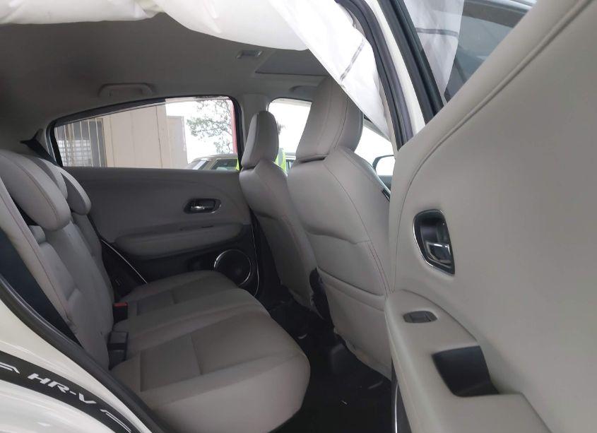 Photo 8 of 2021 Honda Hr-v AWD EX-L (VIN 3CZRU6H7XMM704350)