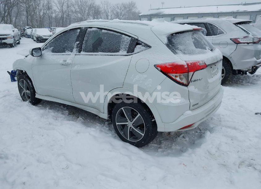 Photo 3 of 2019 Honda Hr-v TOURING (VIN 3CZRU6H92KM730472)