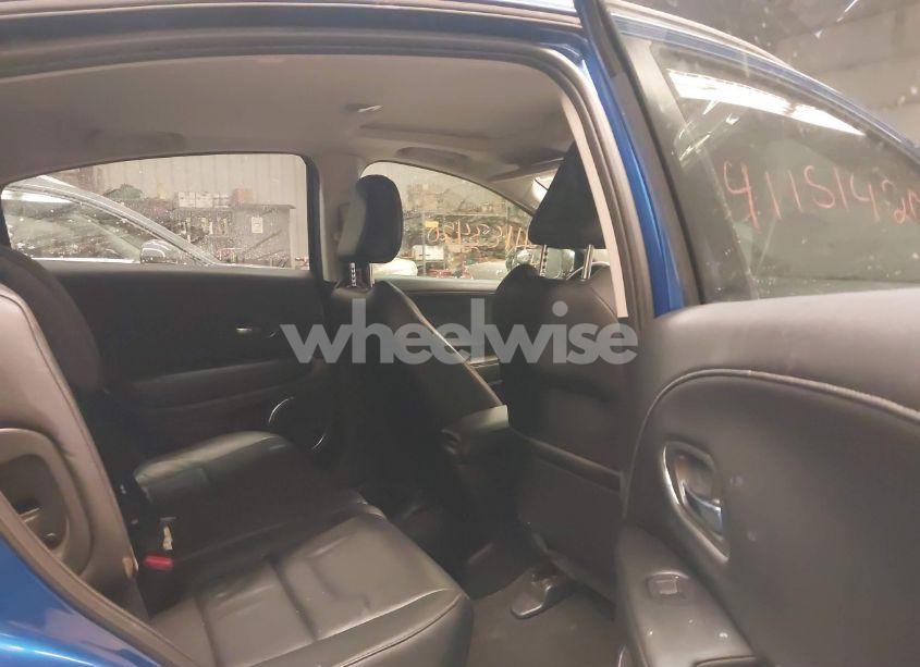 Photo 8 of 2019 Honda Hr-v TOURING (VIN 3CZRU6H93KM704379)