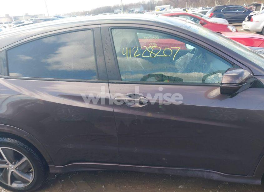 Photo 13 of 2019 Honda Hr-v TOURING (VIN 3CZRU6H94KM710952)